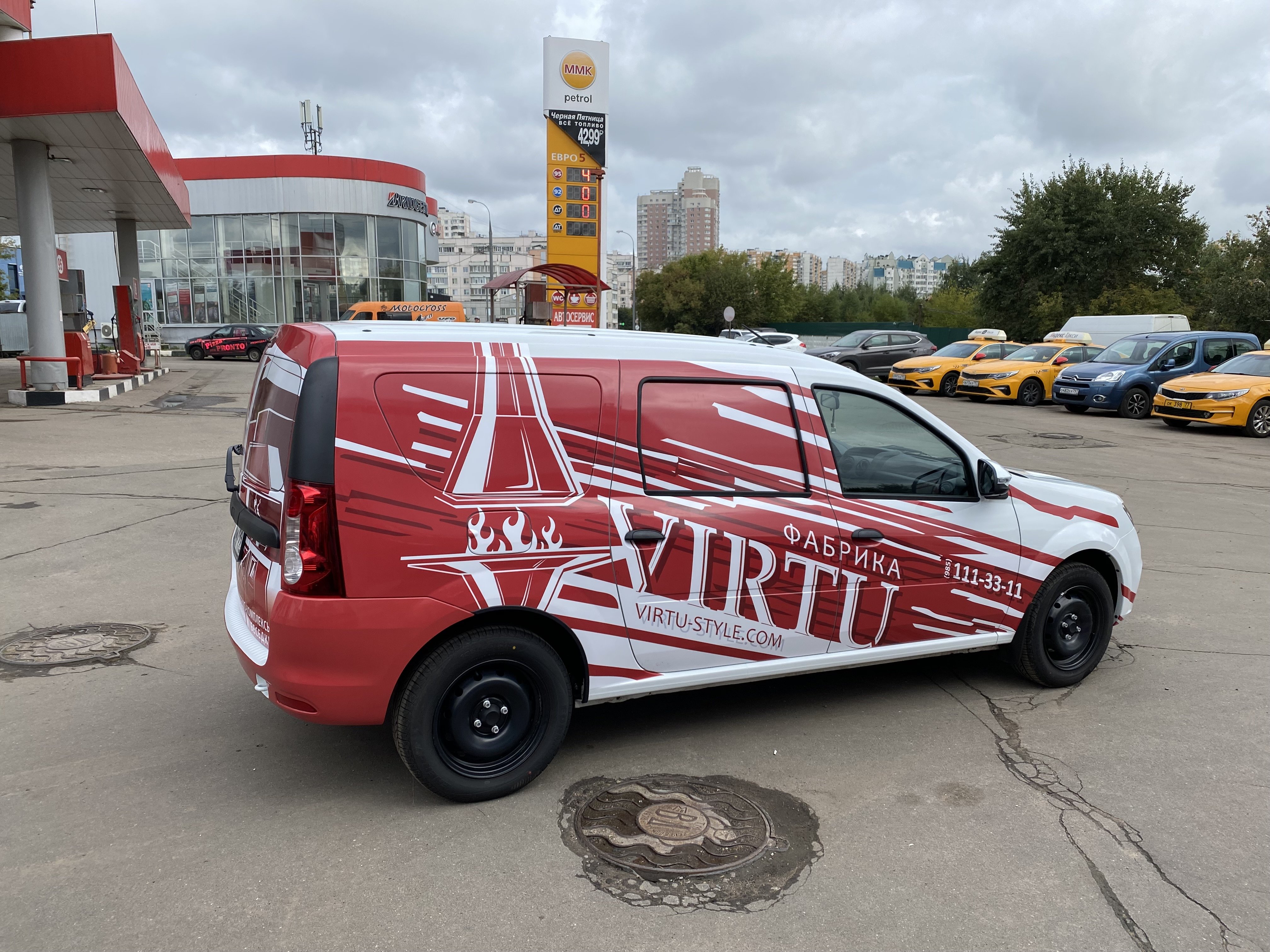 Обклейка машины