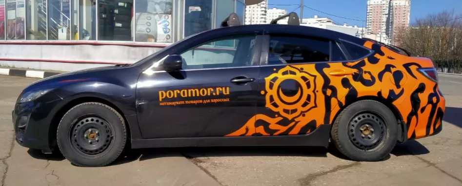 Обтяжка рекламной виниловой пленкой