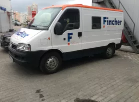 Оклейка рекламной плёнкой бронеавтомобилей Fincher cash logistics