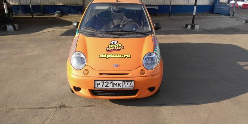 Оклейка рекламной пленкой автомобиля Daewoo