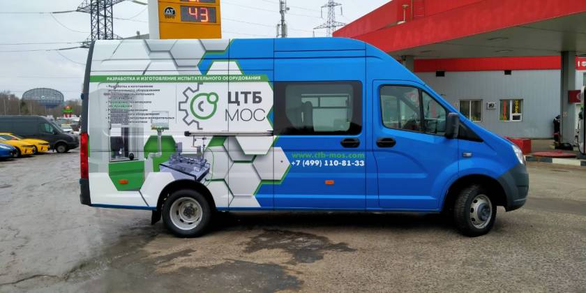 Перетяжка винилом кузова машины в Москве