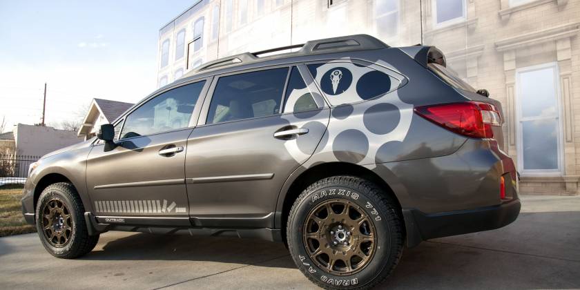 Брендирование Subaru наклейками