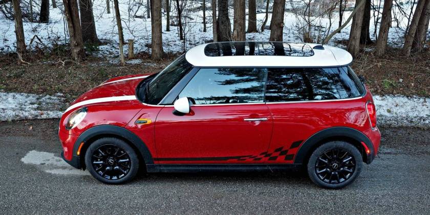 Брендирование Mini Cooper шахматы
