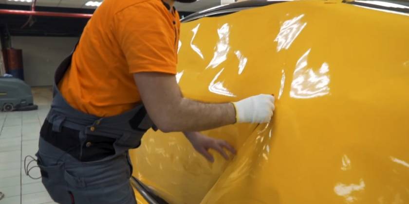 Оклейка в желтый такси