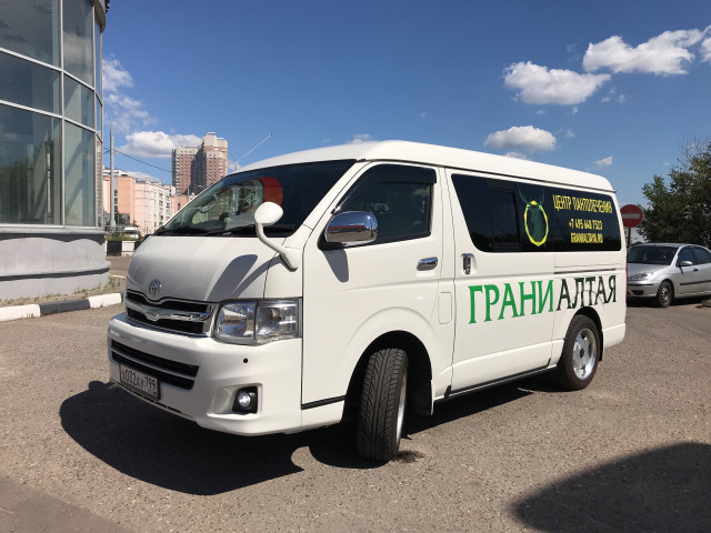 Частичная оклейка Toyota Hiace для Грани Алтая
