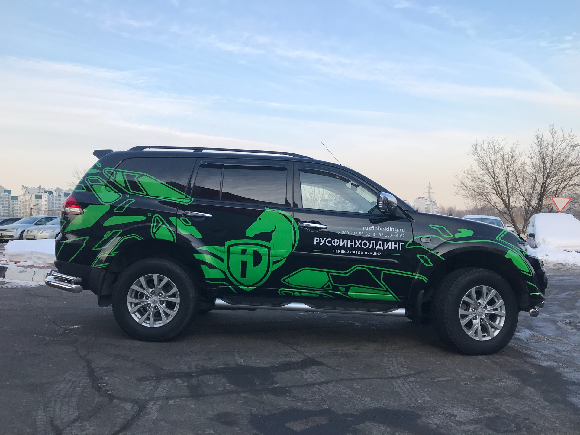 Росфинхолдинг — Mitsubishi Pajero Sport