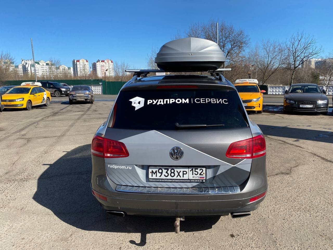 Брендированный Volkswagen Touareg — Рудпром — оформление борта