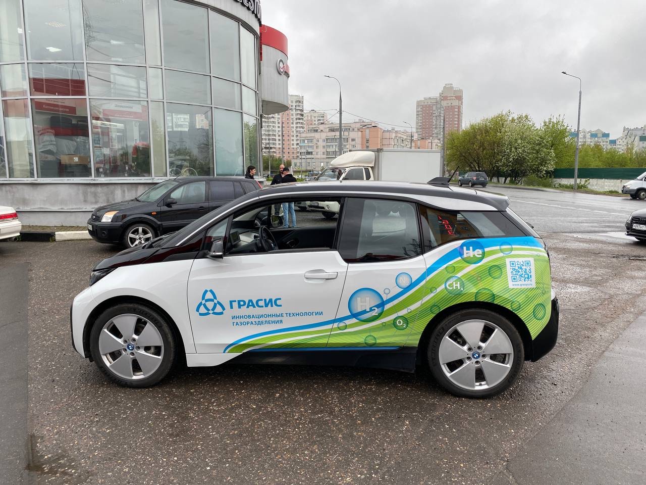 Частичная оклейка BMW i3 для Грасис