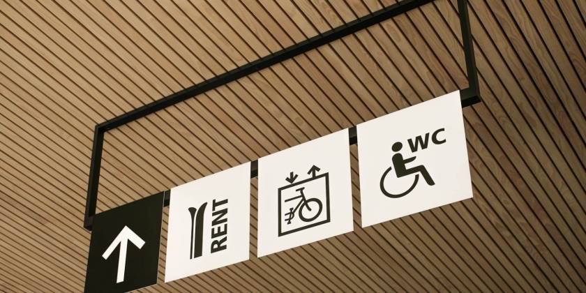 izgotovlenie-tablichek-ukazatelej-na-zakaz-1