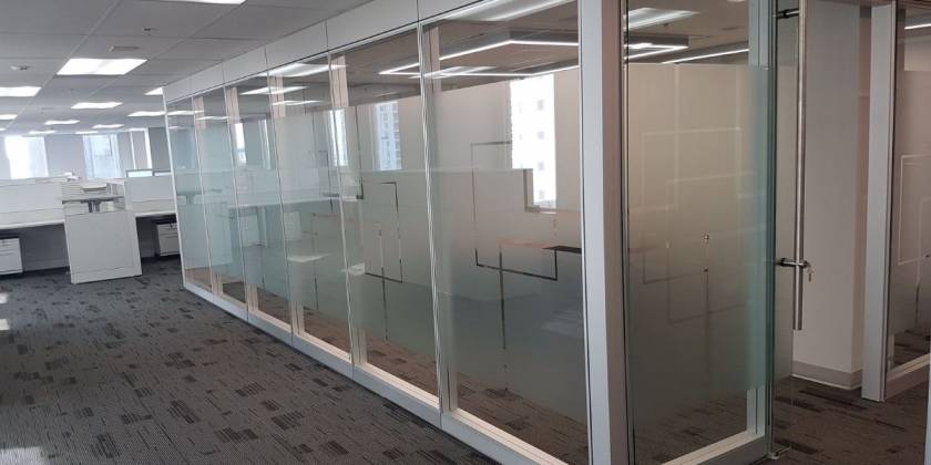 benefits-of-frosted-glass-partitions
