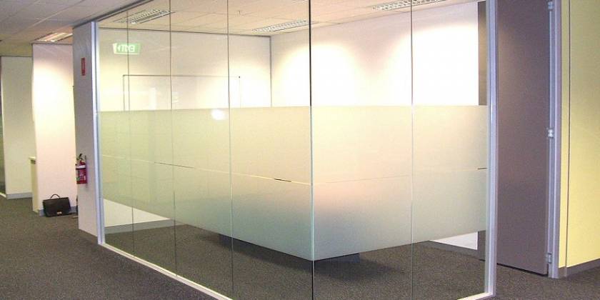 Glass-Office-Partitions-Benefits3