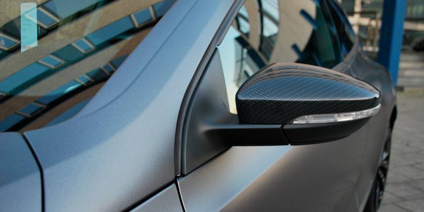 Оклейка зеркал виниловой пленкой