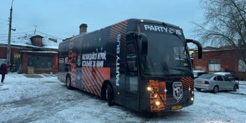 Оклейка кабины автобуса пленкой