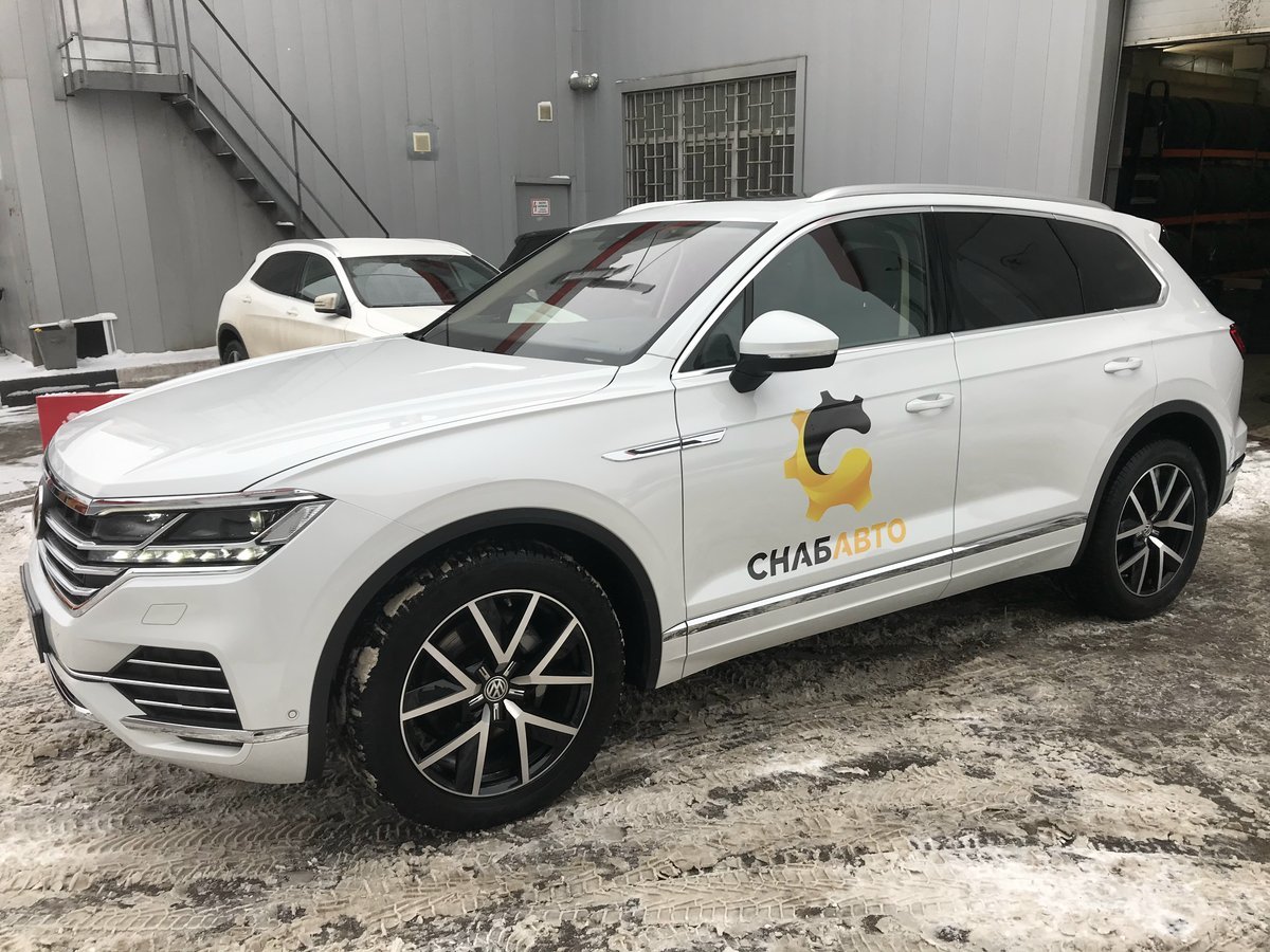 Брендированный Volkswagen Touareg — Снаб Авто — общий вид