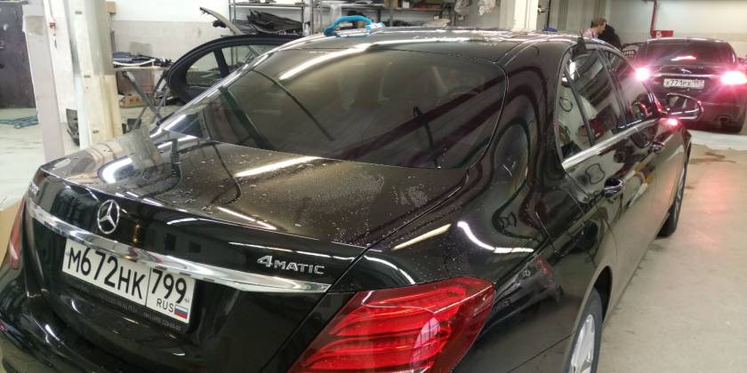 Тонировка заднего стекла Mercedes