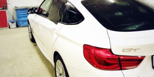 Тонировка задних боковых стекол BMW