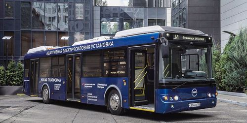 Пример брендирования транспорта от Creative Team Print