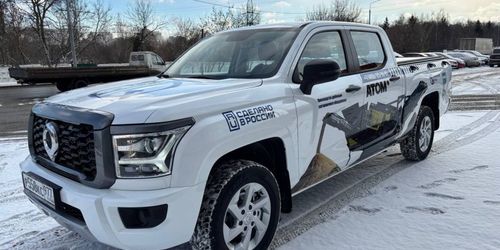 Пример брендирования транспорта от Creative Team Print