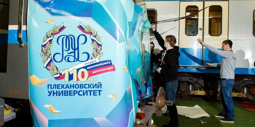 Пример брендирования транспорта от Creative Team Print