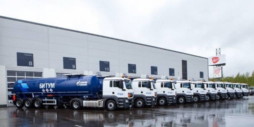 Брендирование пленкой битумовозов