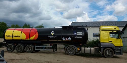 Дизайн рекламы Роснефть с оклейкой