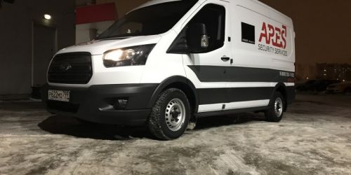Оклейка автомобилей Ford фургон