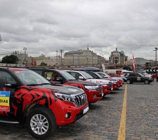 Брендирование Voyah Free