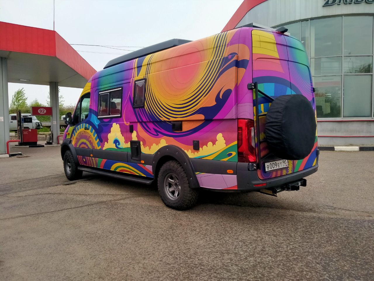 Оклейка цветной пленкой