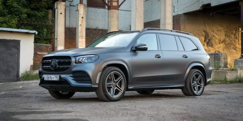 Однотонная виниловая плёнка для оклейки автомобиля