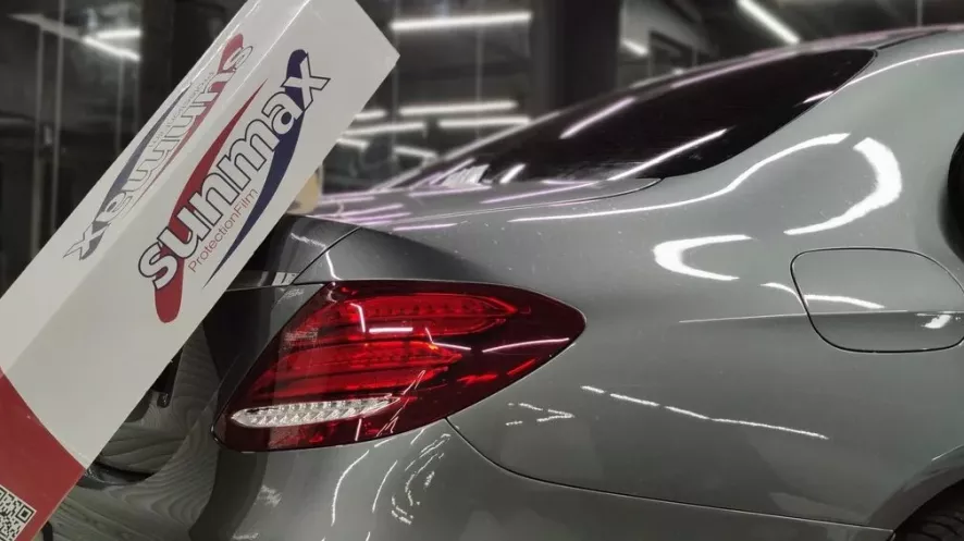 Рулоны защитной виниловой плёнки разных оттенков