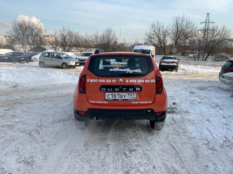 Наклейка на заднее стекло авто фото