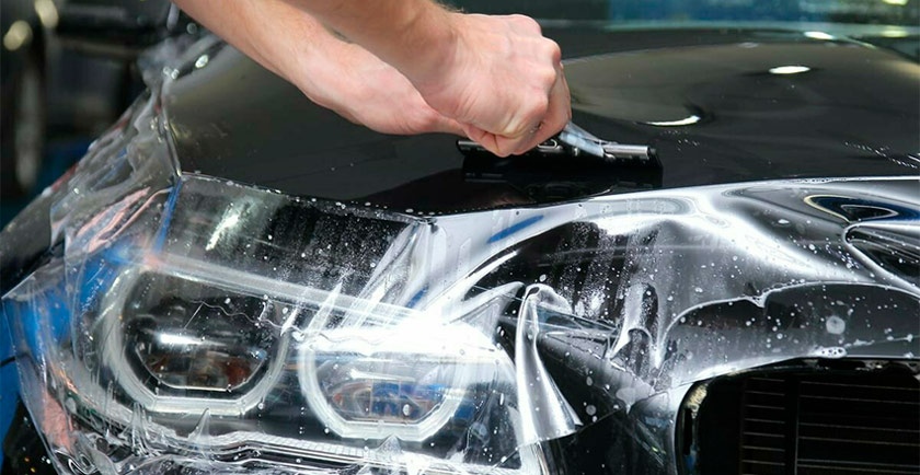 Защитная оклейка автомобиля антигравийной пленкой Solarnex