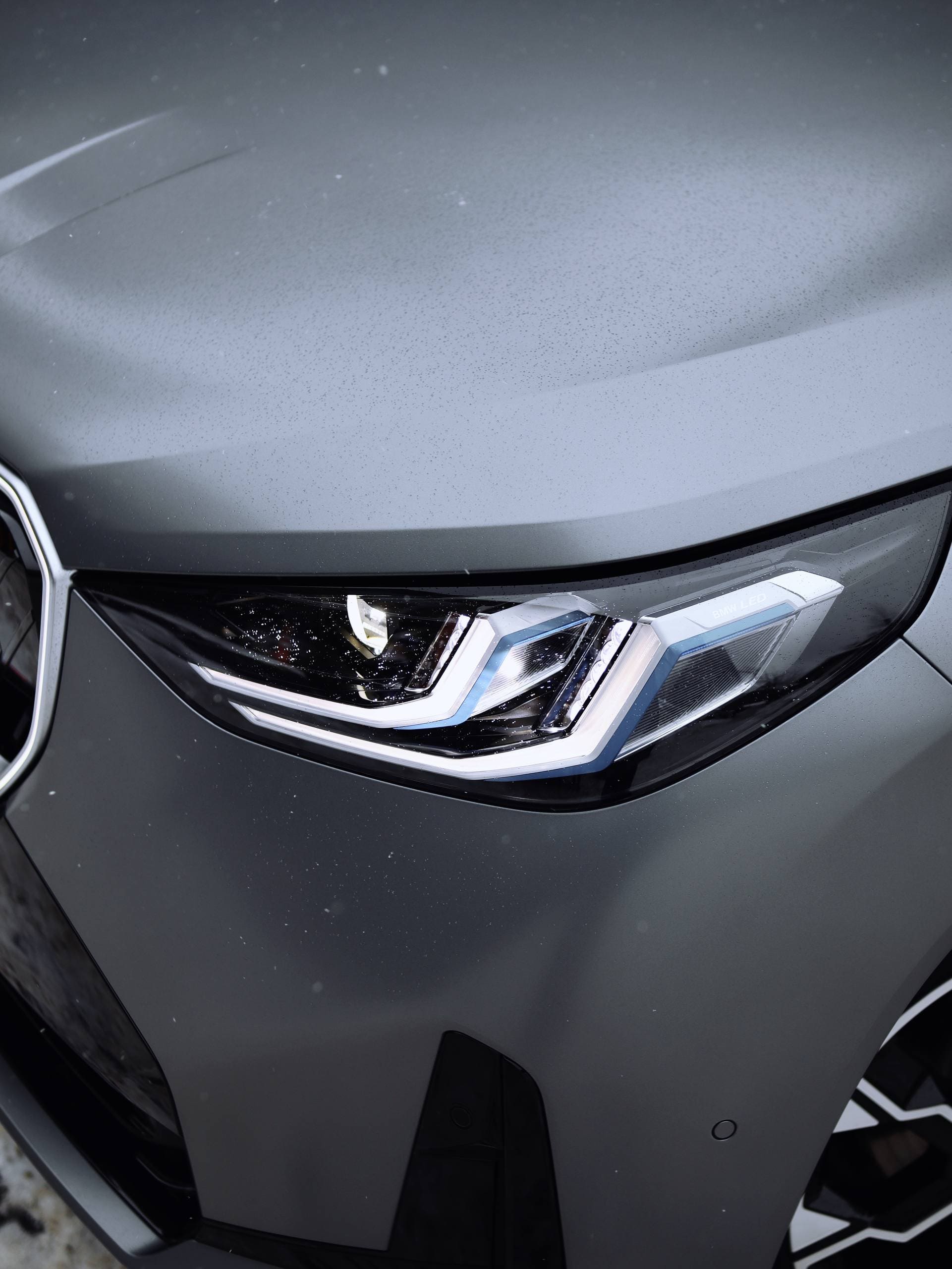 Защита кузова автомобиля антигравийной полиуретановой плёнкой PPF